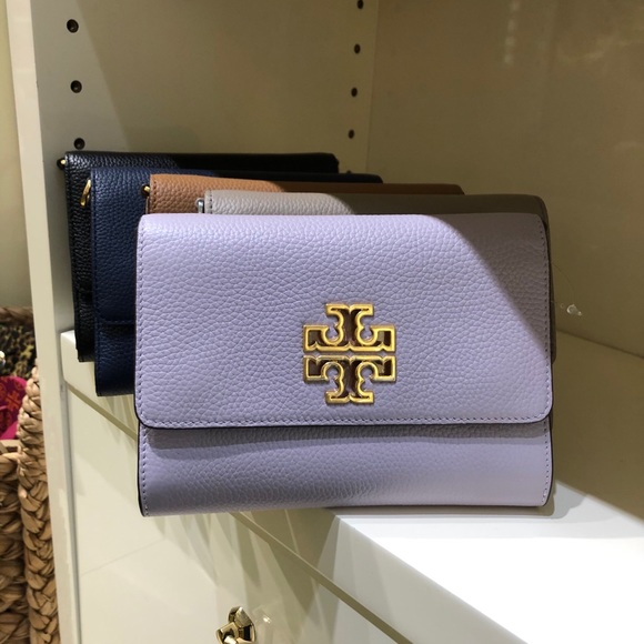Tory Burch Britten Chain Wallet - Picture 8 of 10